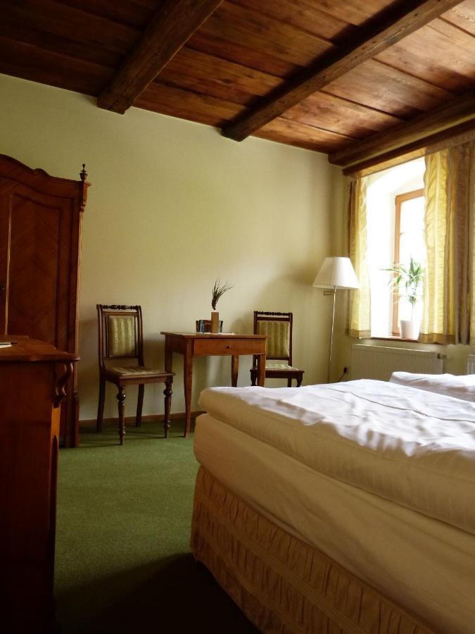 Hotel Und Gasthof Dreibeiniger Hund Görlitz Buitenkant foto